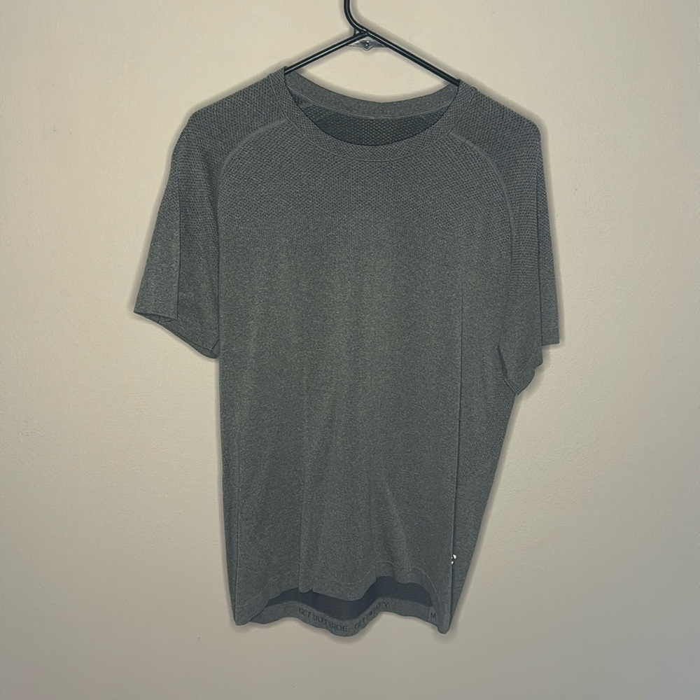 Lululemon Metal Vent Short Sleeve (Men’s Medium)
